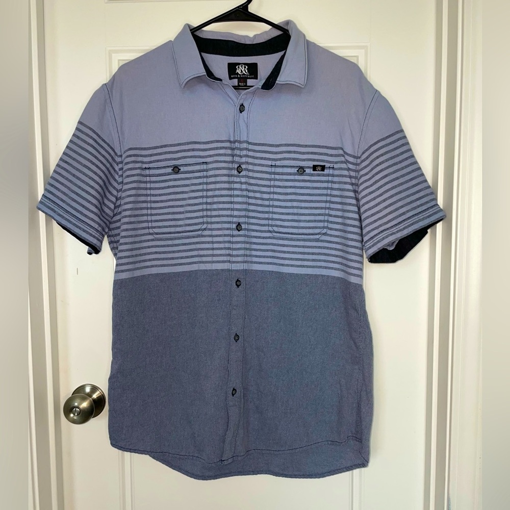 Men’s Large Rock & Republic‎ Gray Striped Botton Down Polo